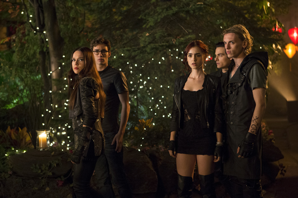 the mortal instruments city of bones cast