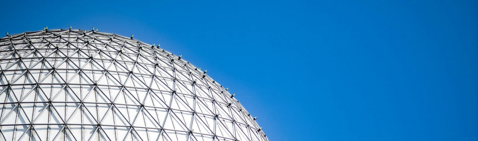 Ontarioplace-Cinesphere-blue-sky
