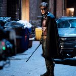 Titans-Robin-Posing-in-Alley
