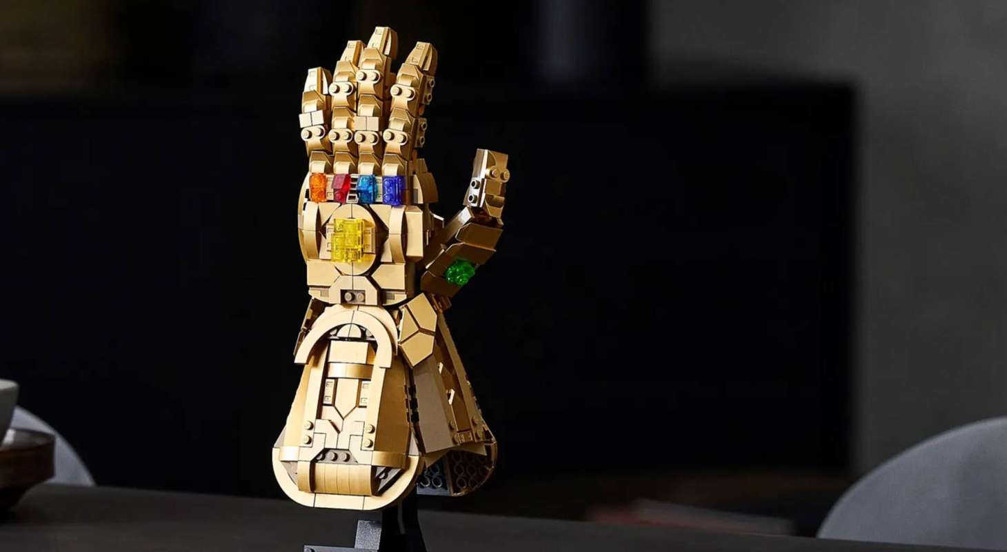 LEGO Infinity Gauntlet Review Featured