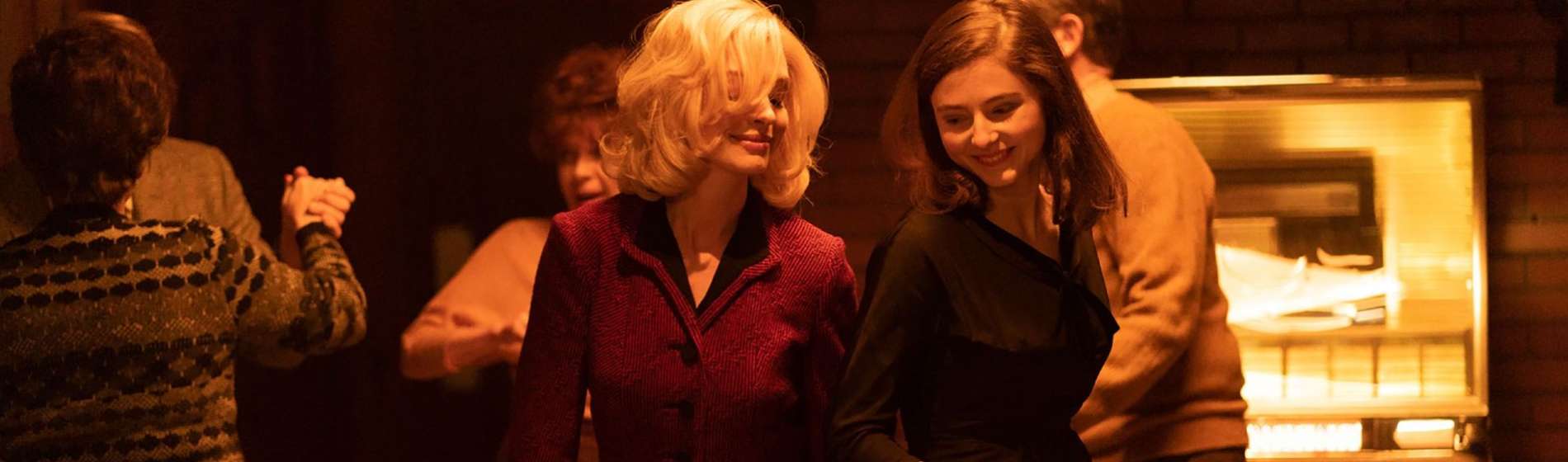 Eileen-Thomasin-McKenzie-Anne-Hathaway