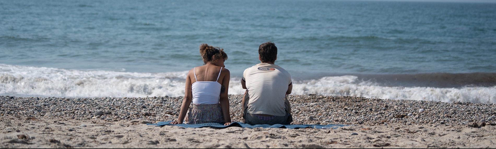 Space Oddity Review: A Charming Yet Half-Baked Dramedy About Family and ...