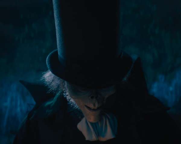 the-hat-box-ghost-jared-leto