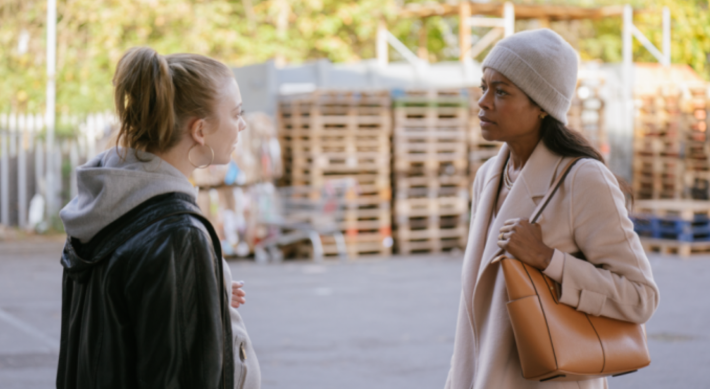 Dormer and Harris in The Wasp