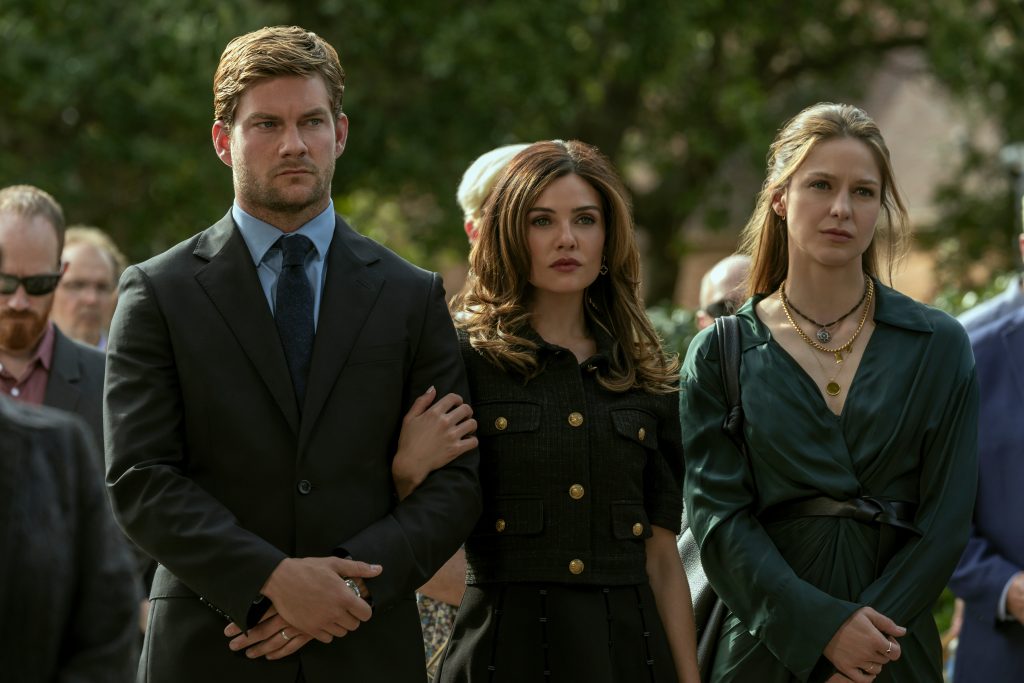 Jake Weary as Cane Buckley, Danielle Campbell as Peyton Buckley, and Melissa Benoist as Bree Buckley in The Waterfront | Courtesy of Netflix