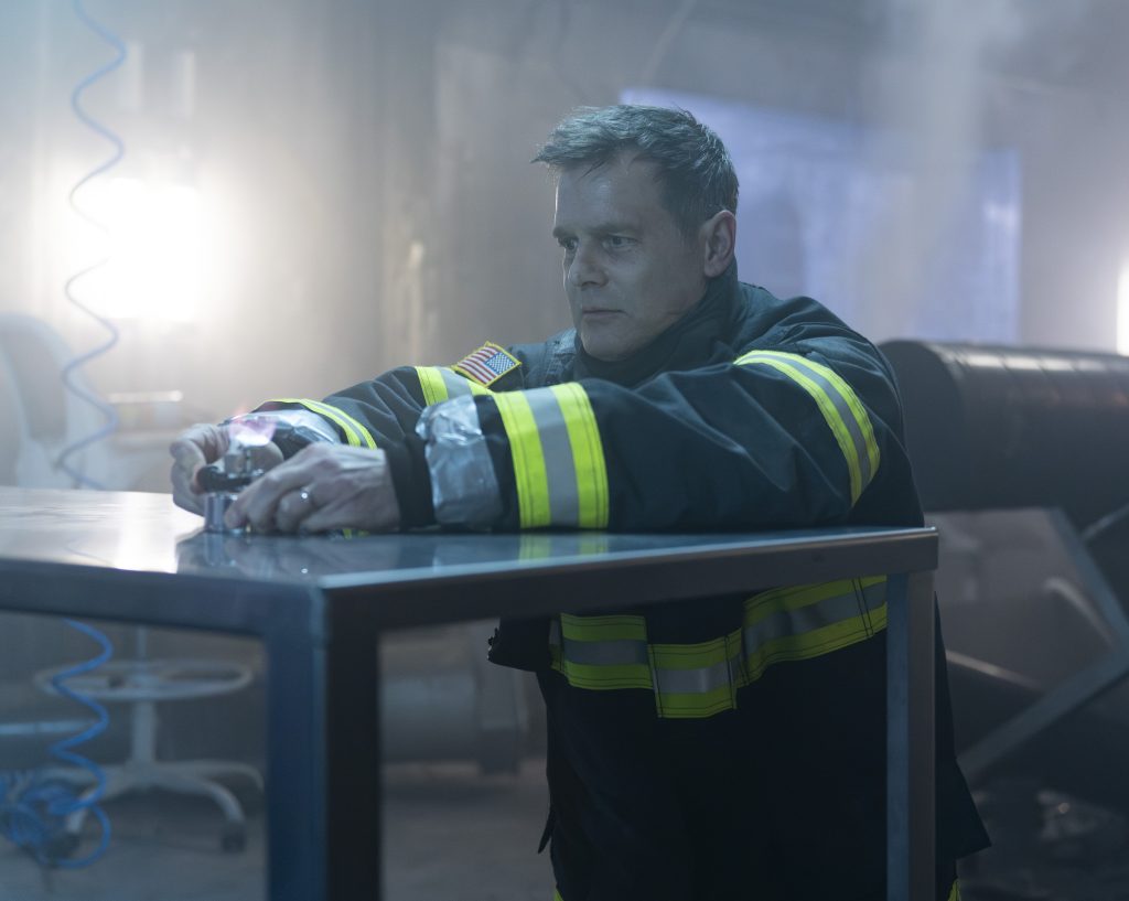 Peter Krause in 9-1-1