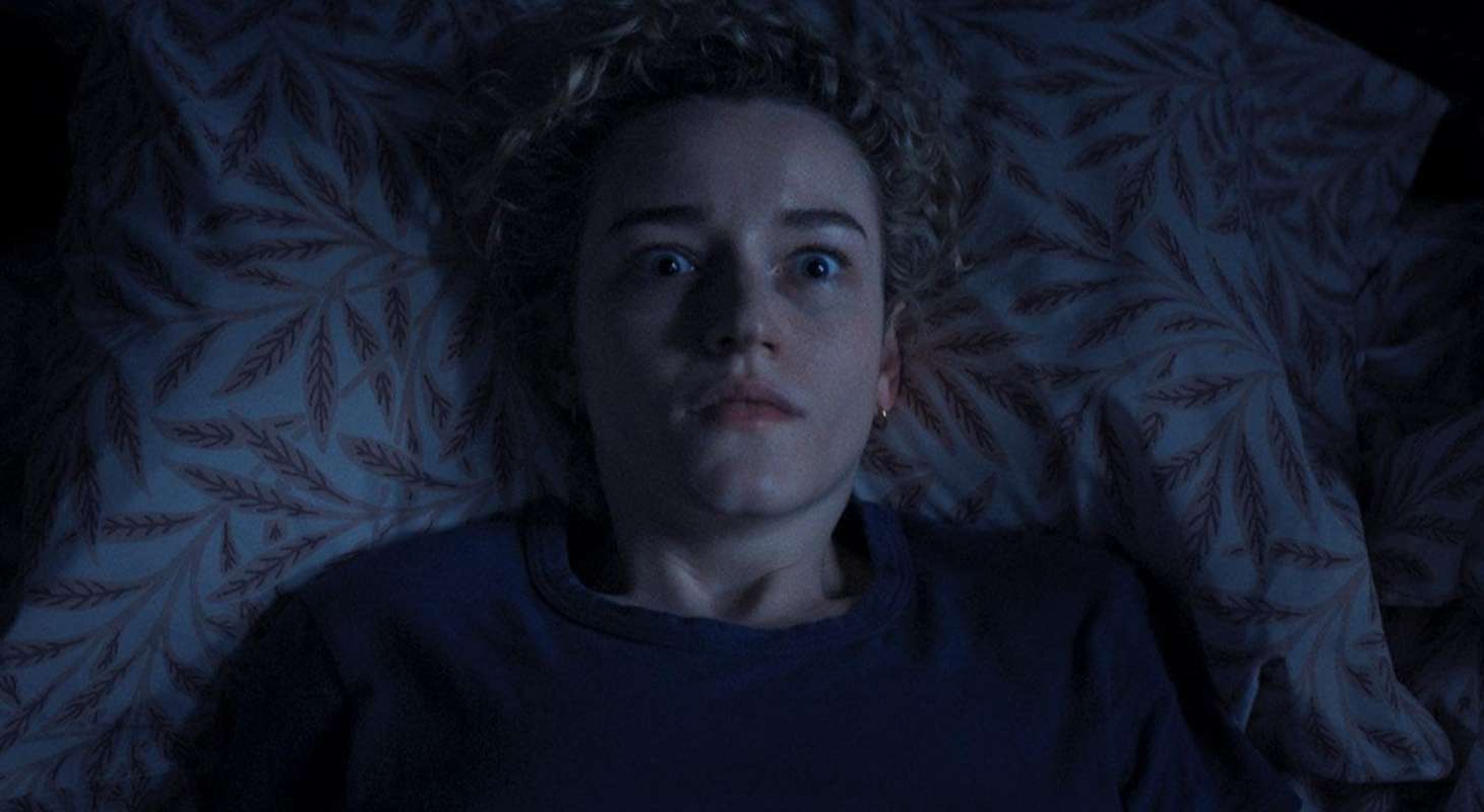 Weapons-Julia-Garner
