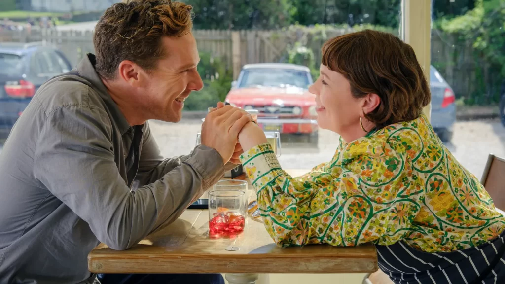 Benedict Cumberbatch and Olivia Colman in The Roses