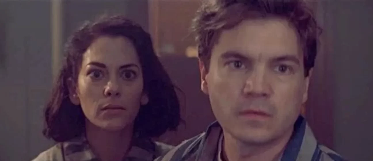 Inbar Lavi and Emile Hirsch in Bau, Artist at War